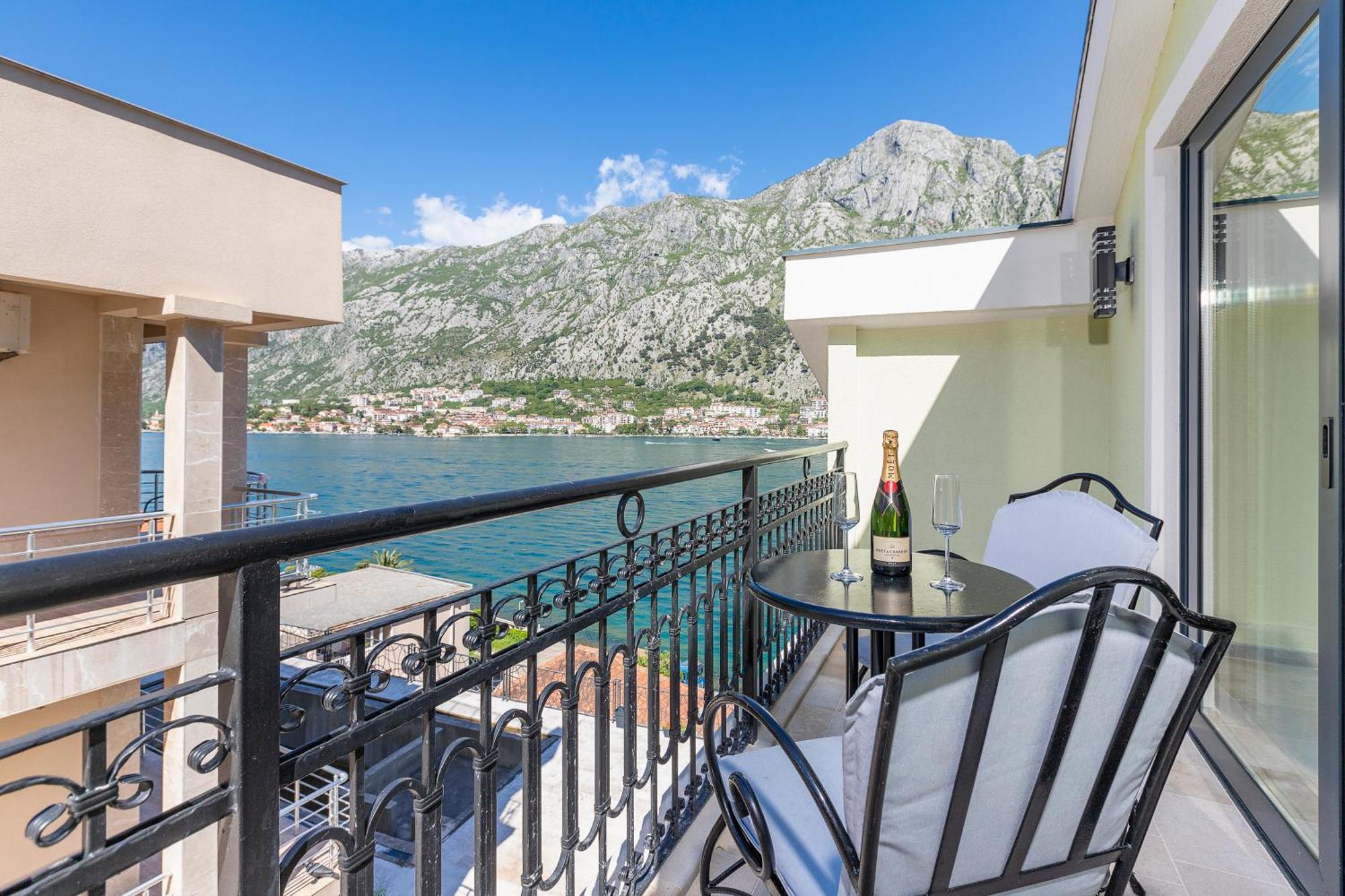 Dekaderon Lux Apartments Kotor Zewnętrze zdjęcie