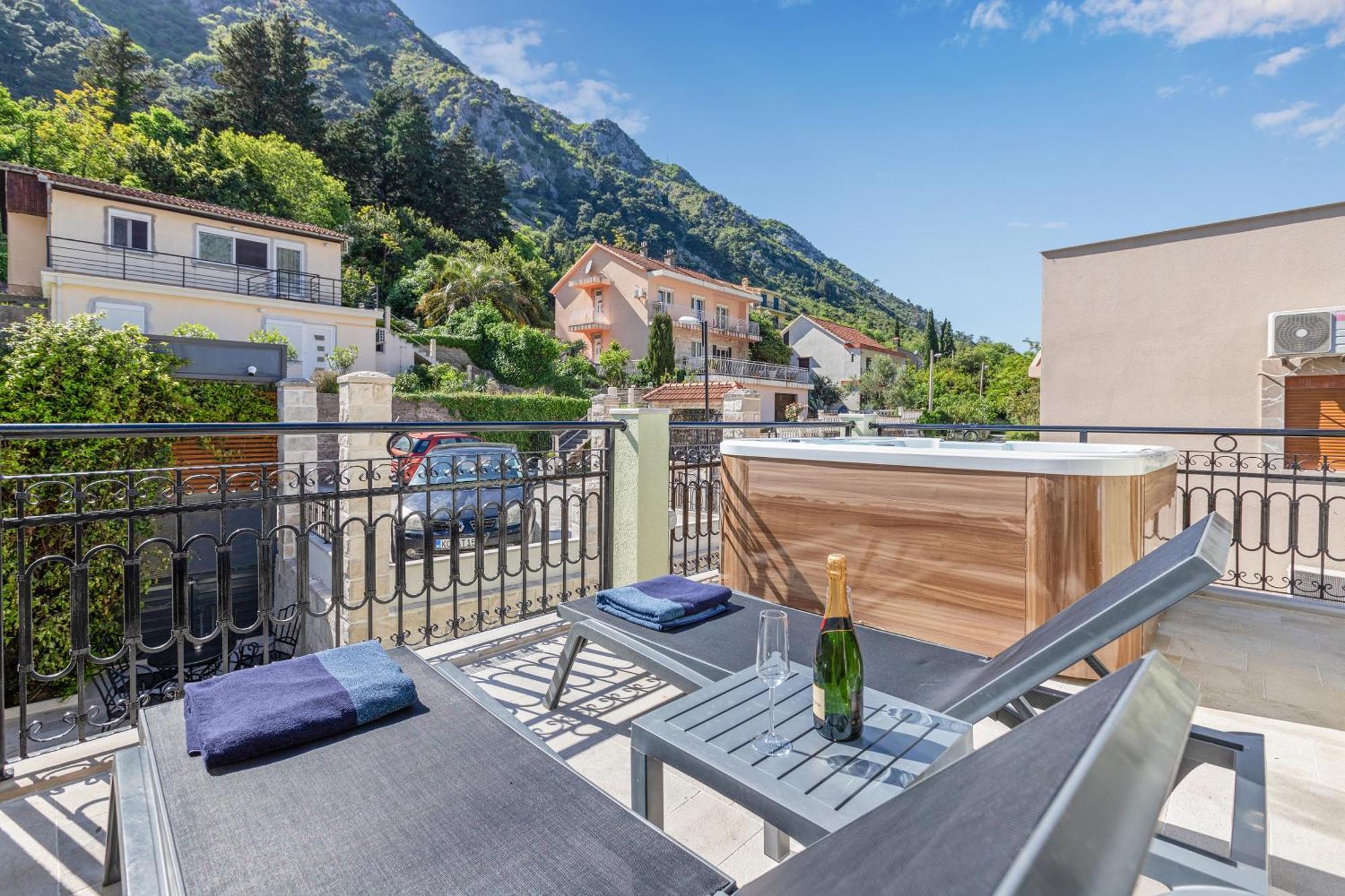 Dekaderon Lux Apartments Kotor Zewnętrze zdjęcie
